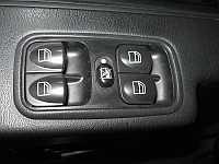 Fahrert&uuml;r links